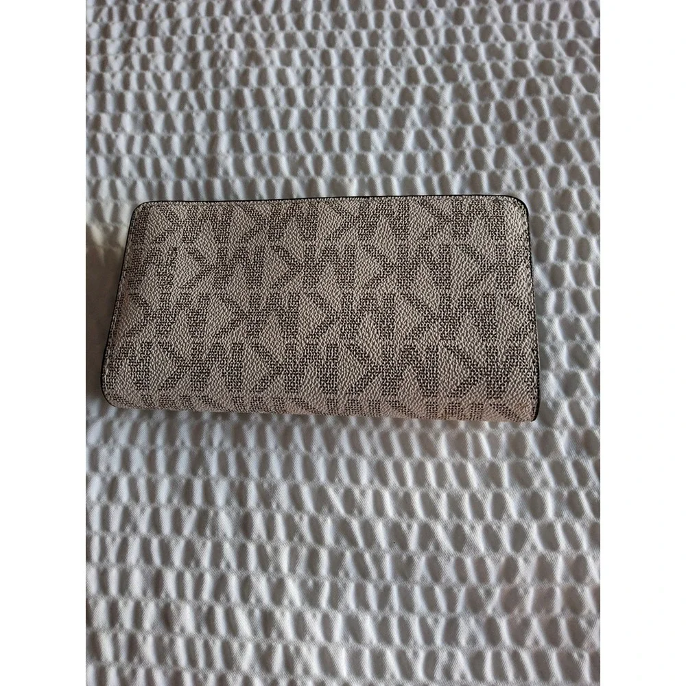 Michael Kors Jet Set Slim Bifold Wallet Vanilla Signature Logo Light Blue Trim